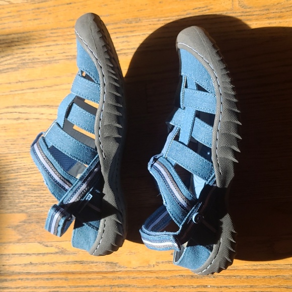 JBU Olympia Water Ready Sandals size 9M - Picture 3 of 3